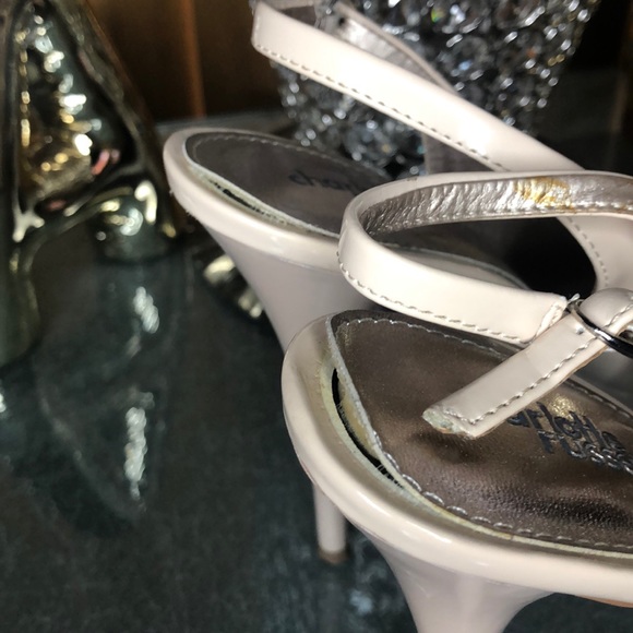 Charlotte Russe Nude Patent Leather Pumps - Picture 4 of 4